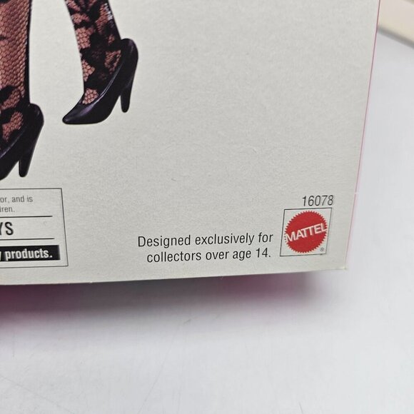 The Official Barbie Collectors Club Charter Membership Kit with Outfit - Picture 6 of 10